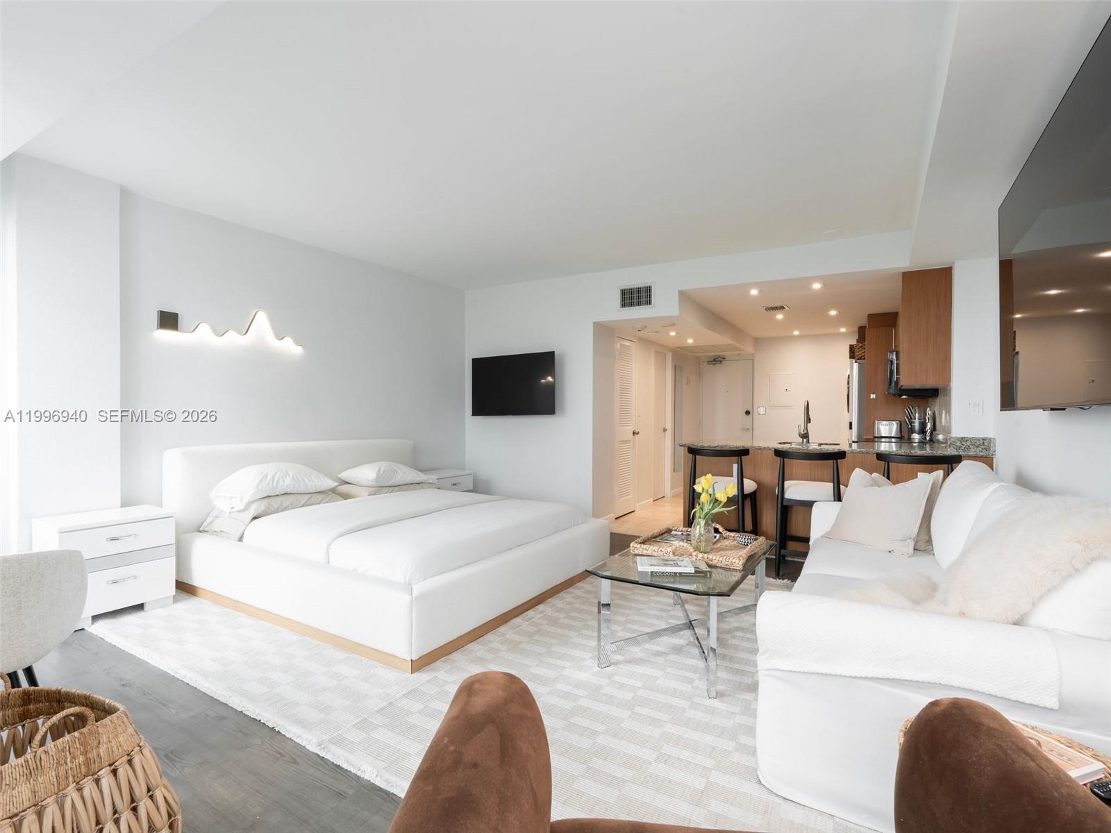 10275 Collins Ave #402, Bal Harbour FL 33154