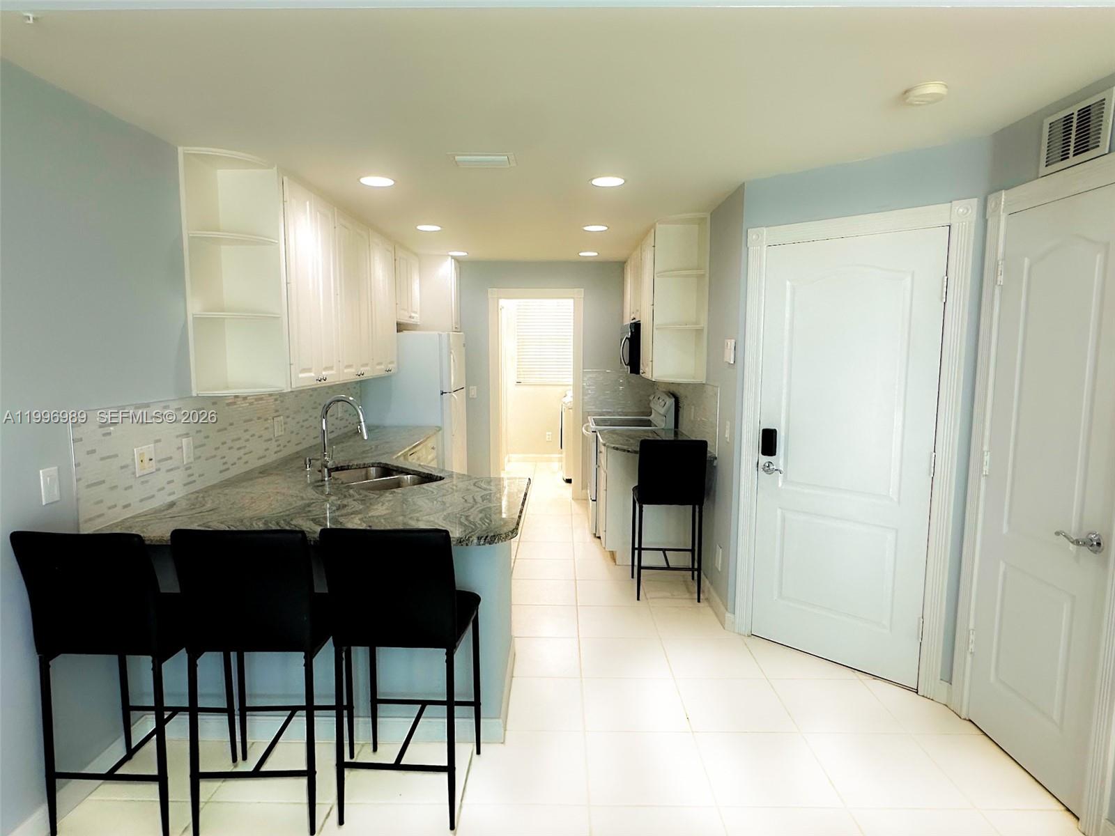 197 Santa Barbara Way, Palm Beach Gardens FL 33410