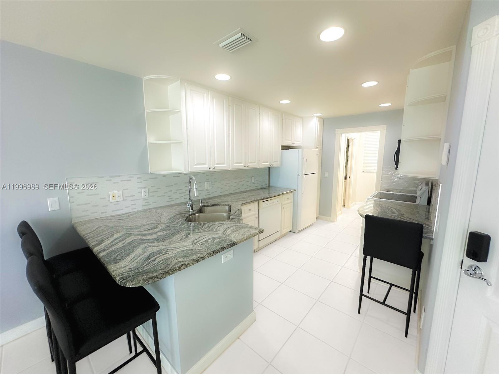 197 Santa Barbara Way, Palm Beach Gardens FL 33410