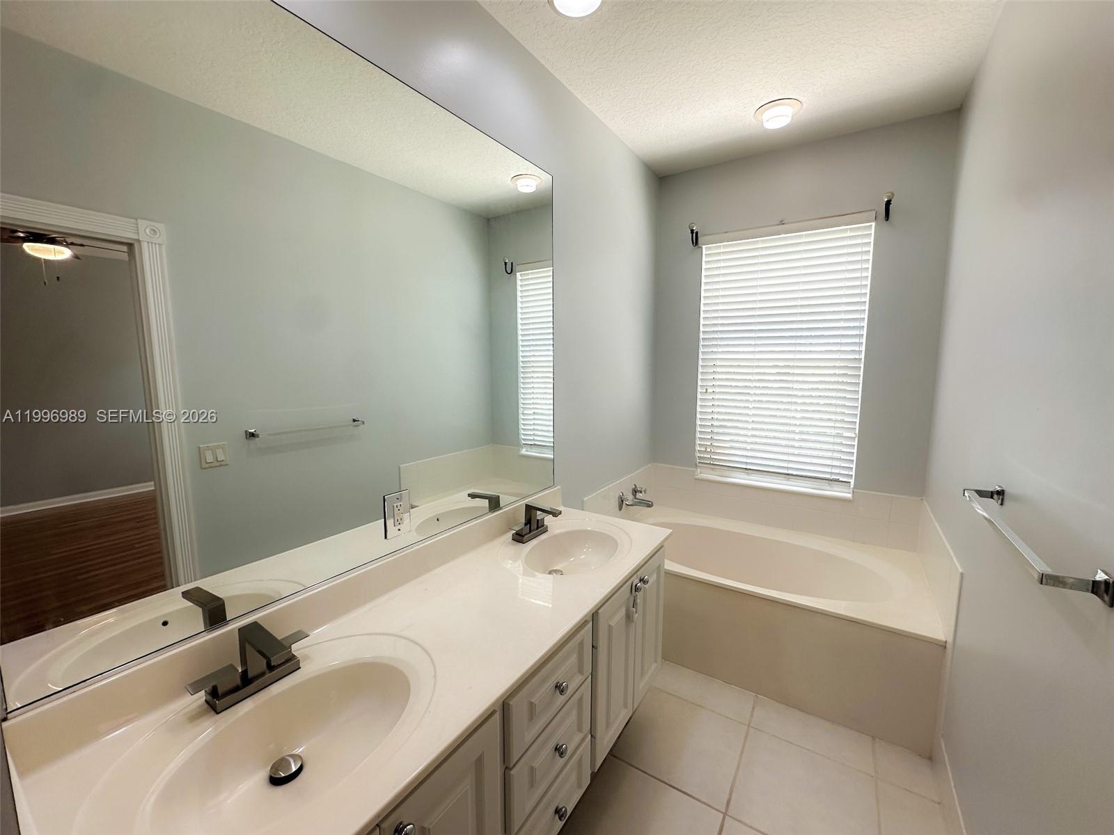 197 Santa Barbara Way, Palm Beach Gardens FL 33410
