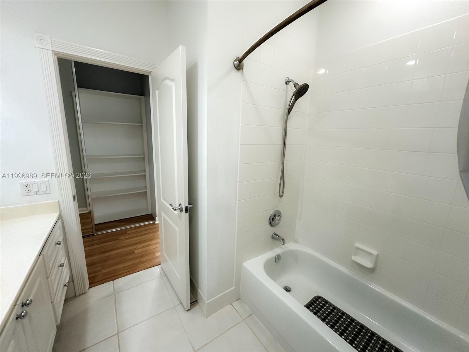 197 Santa Barbara Way, Palm Beach Gardens FL 33410