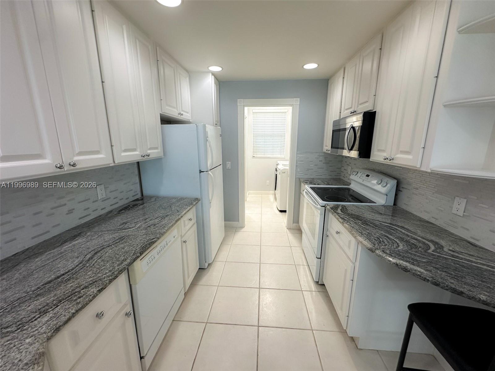 197 Santa Barbara Way, Palm Beach Gardens FL 33410