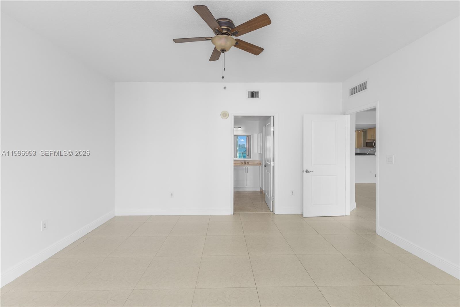 7914 Harbor Island Dr #205, North Bay Village FL 33141