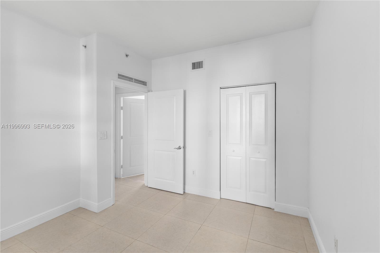 7914 Harbor Island Dr #205, North Bay Village FL 33141
