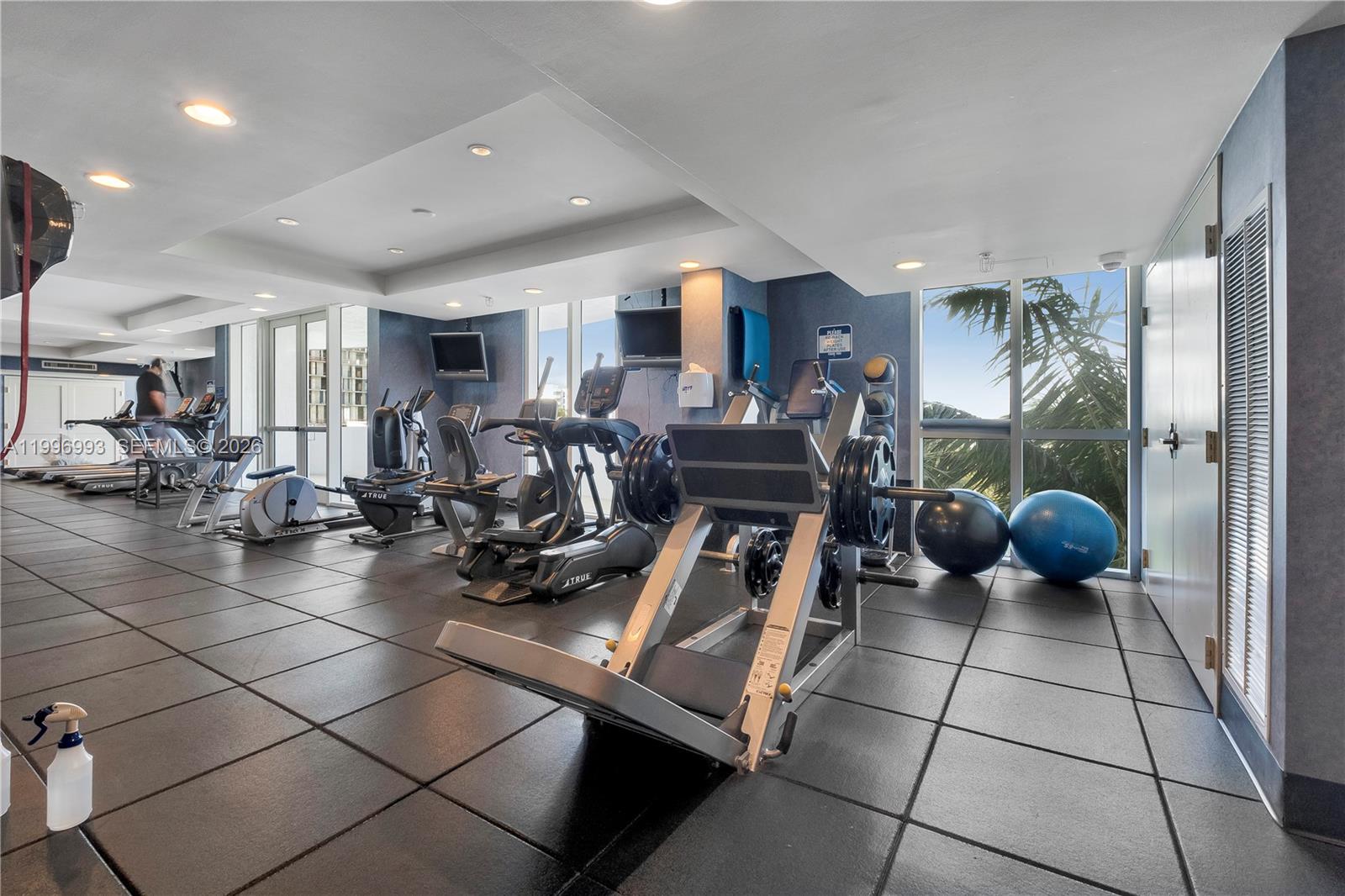 7914 Harbor Island Dr #205, North Bay Village FL 33141