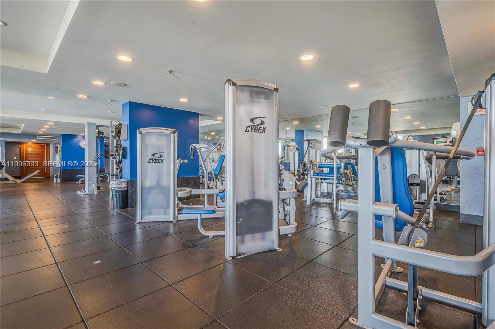 7914 Harbor Island Dr #205, North Bay Village FL 33141