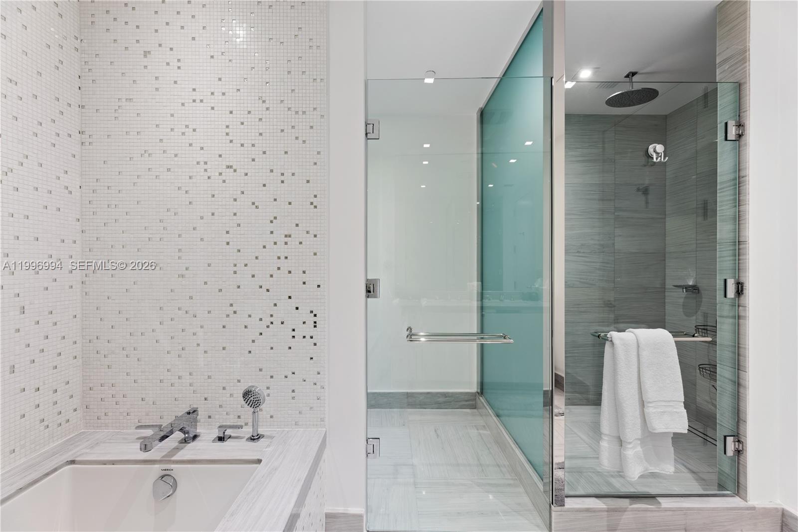 16901 Collins Ave #802, Sunny Isles Beach FL 33160