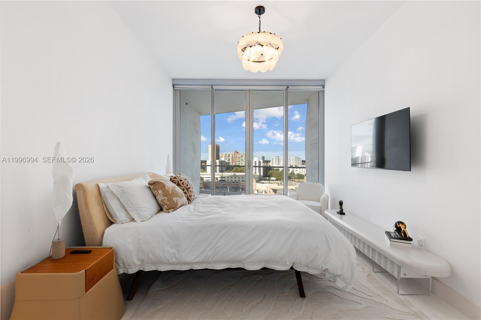 16901 Collins Ave #802, Sunny Isles Beach FL 33160