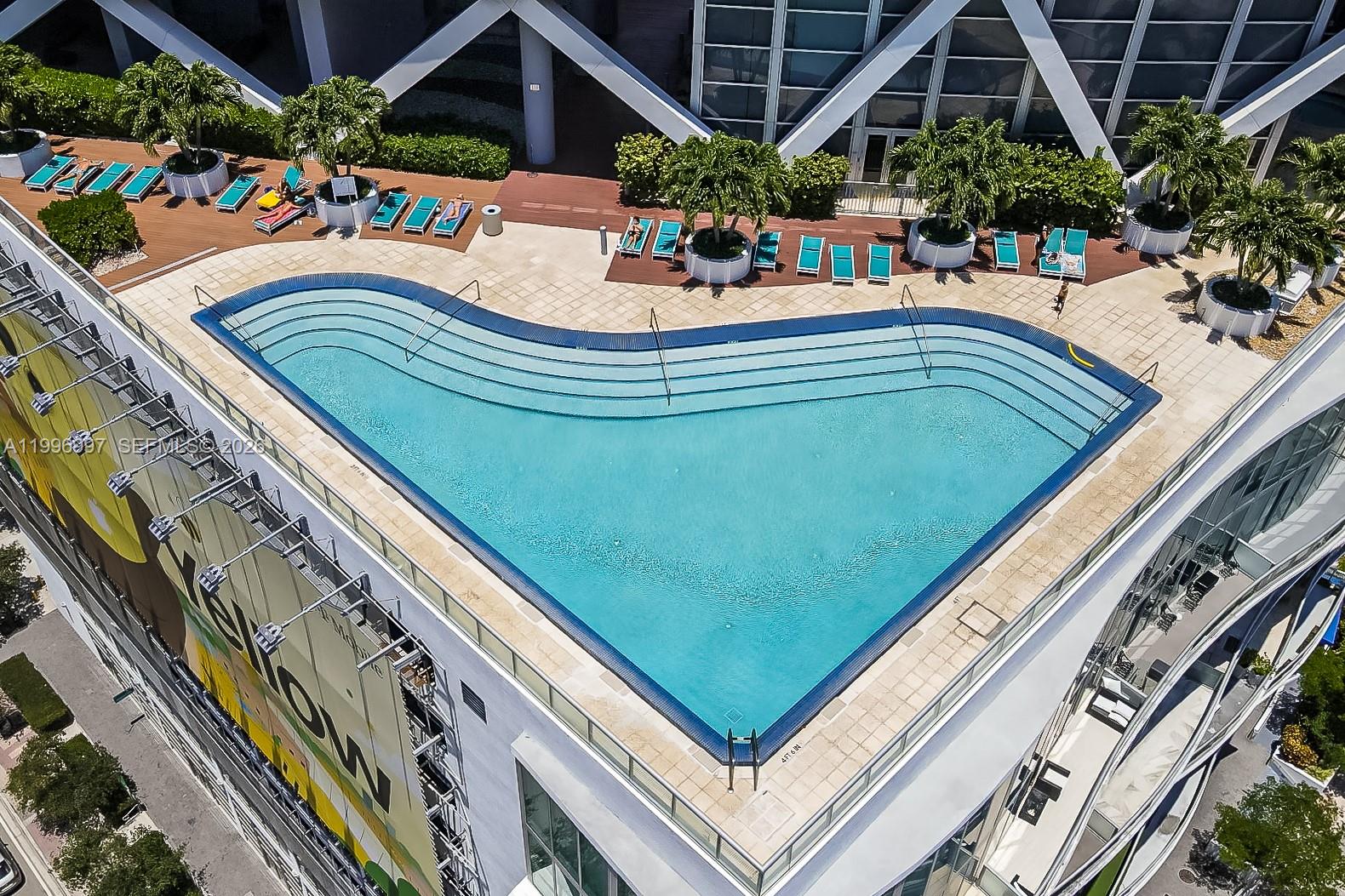 888 Biscayne Boulevard #812, Miami FL 33132