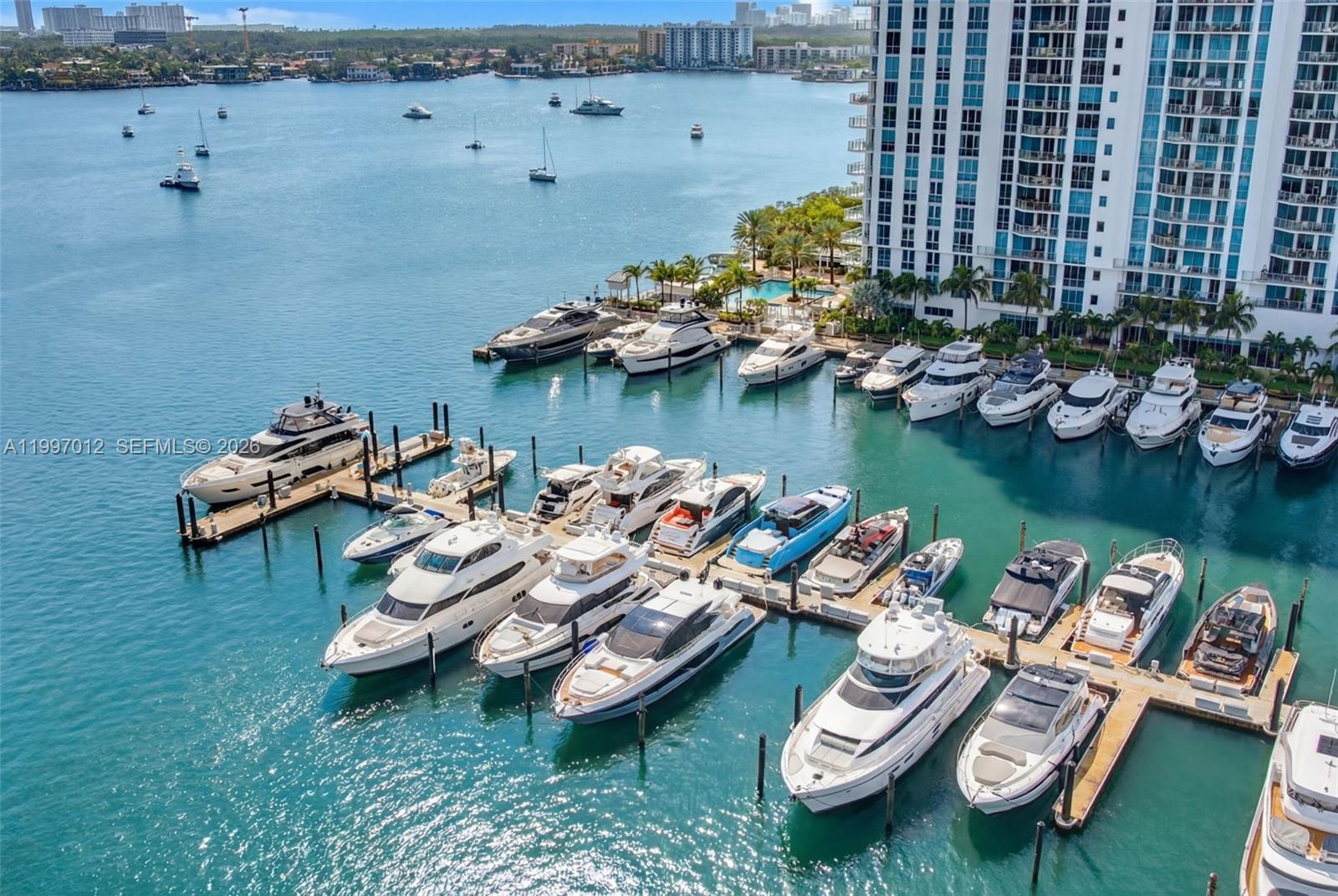 17301 Biscayne Blvd #1401, North Miami Beach FL 33160