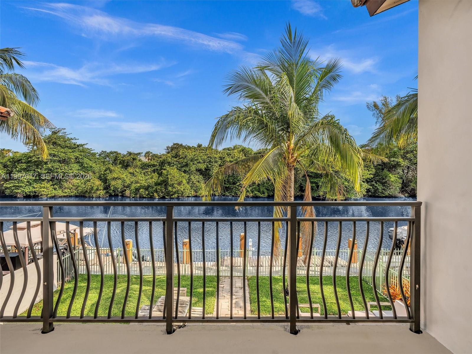 2901 Hidden Harbour St, Dania Beach FL 33312