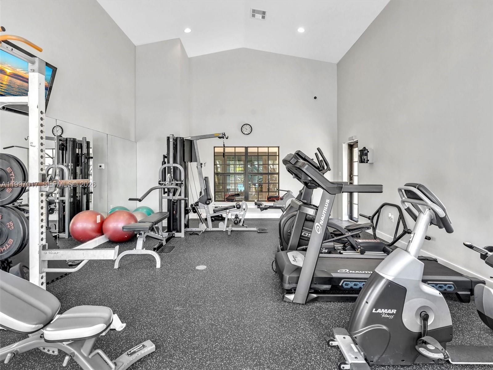 2901 Hidden Harbour St, Dania Beach FL 33312
