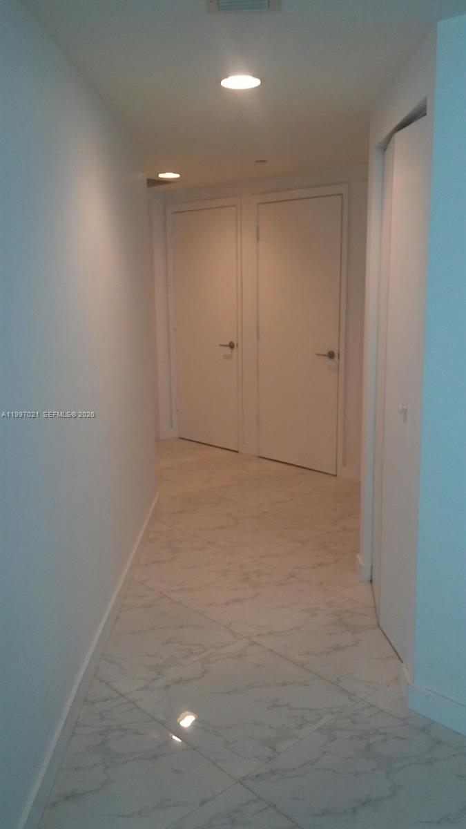 55 SE 6th St #2310, Miami FL 33131