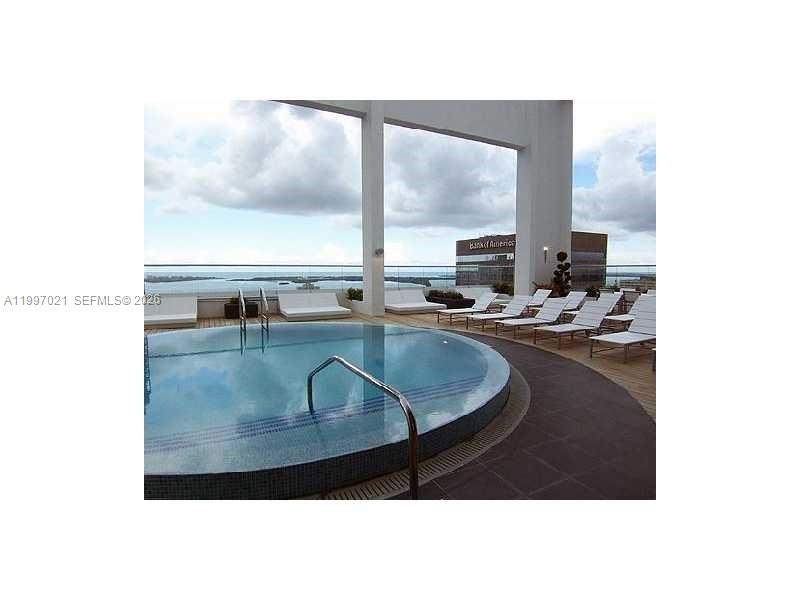55 SE 6th St #2310, Miami FL 33131