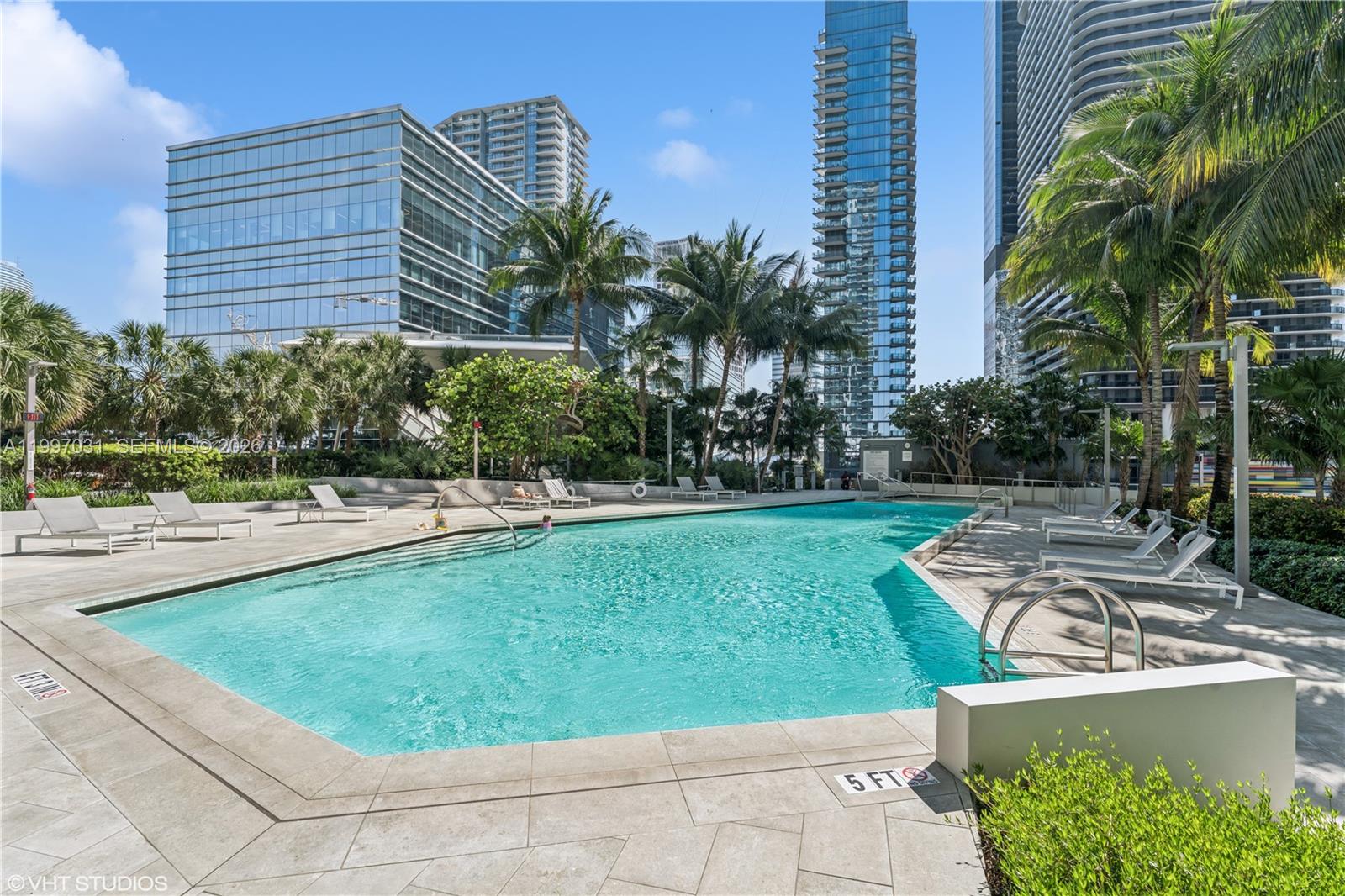 88 SW 7th St #1804, Miami FL 33130