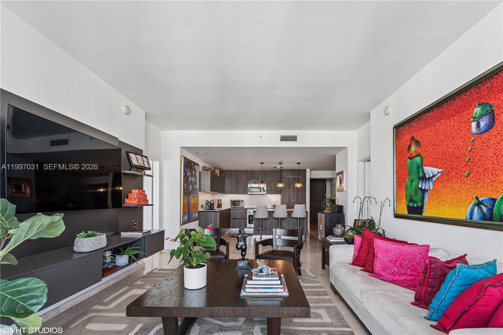 88 SW 7th St #1804, Miami FL 33130