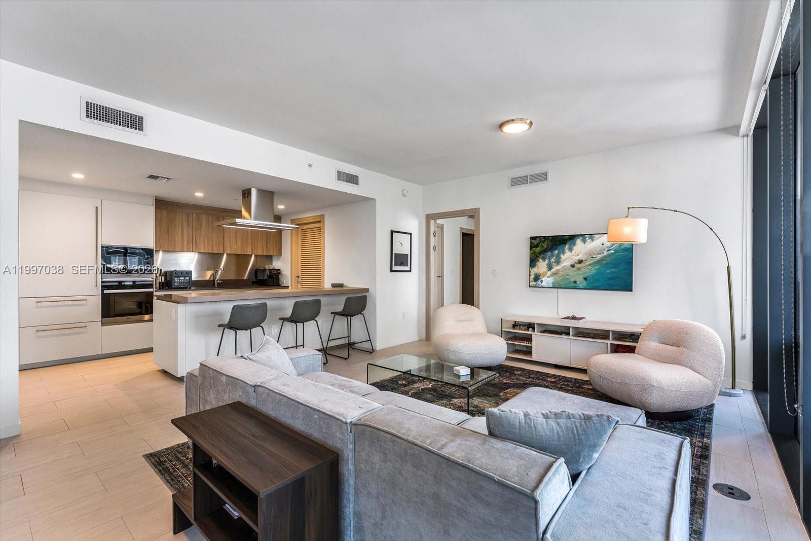 1000 Brickell Plaza #3609, Miami FL 33131