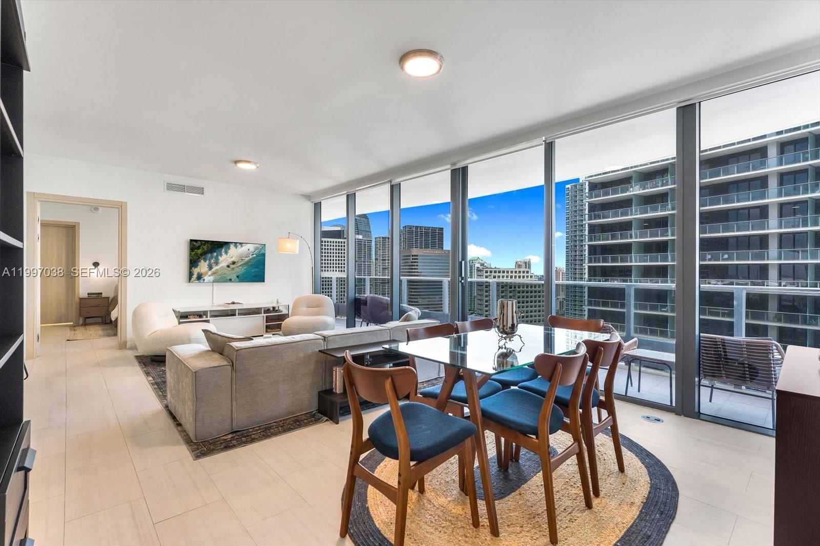 1000 Brickell Plaza #3609, Miami FL 33131