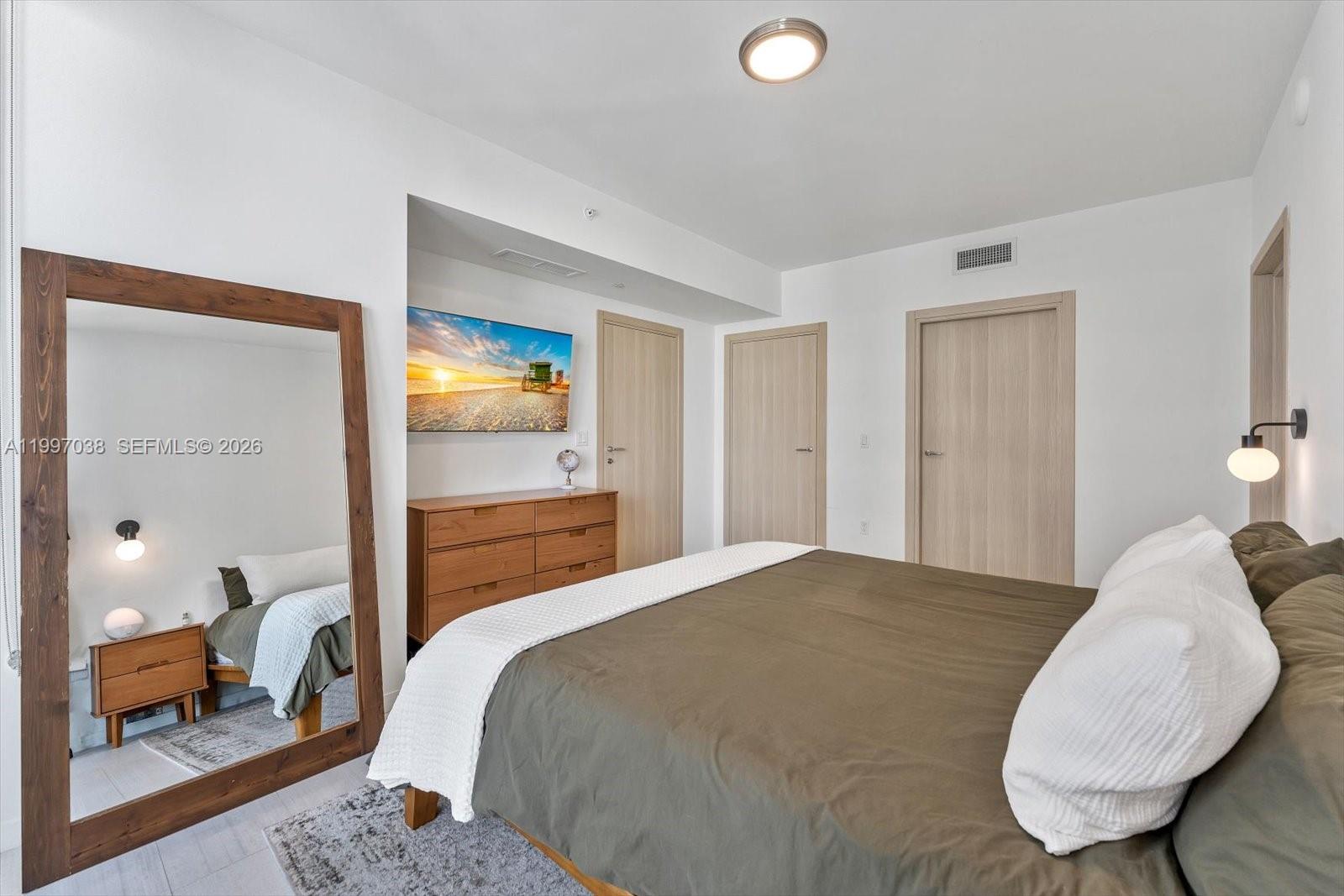 1000 Brickell Plaza #3609, Miami FL 33131