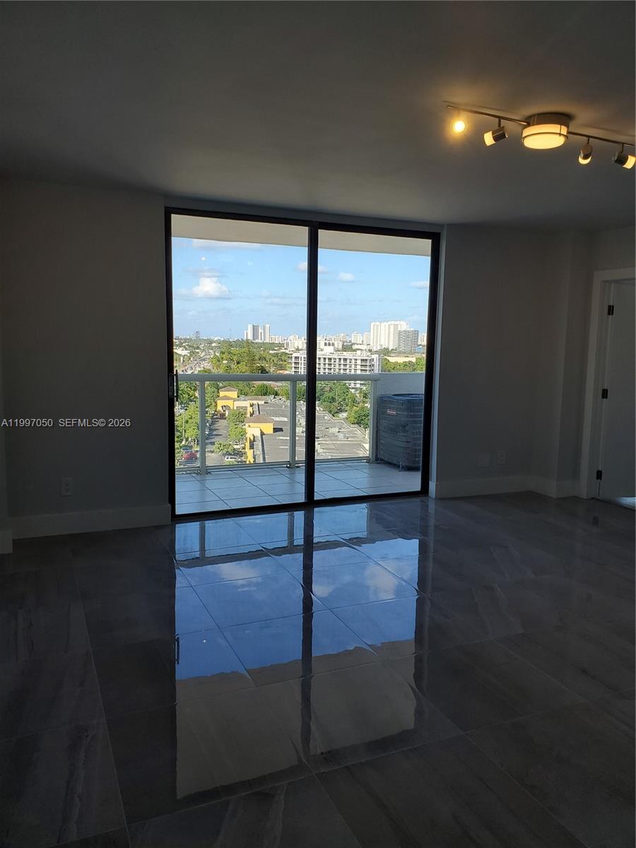 13499 Biscayne Blvd #1105, North Miami FL 33181