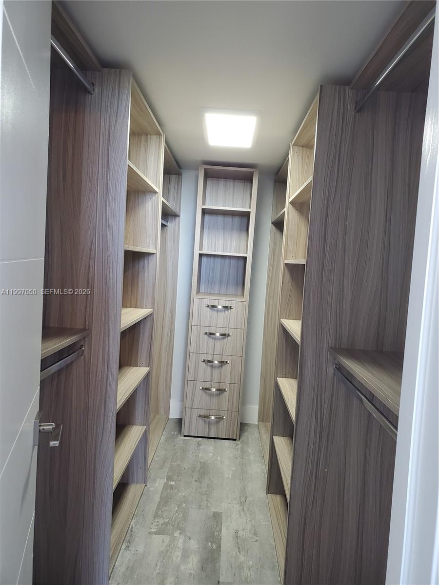 13499 Biscayne Blvd #1105, North Miami FL 33181