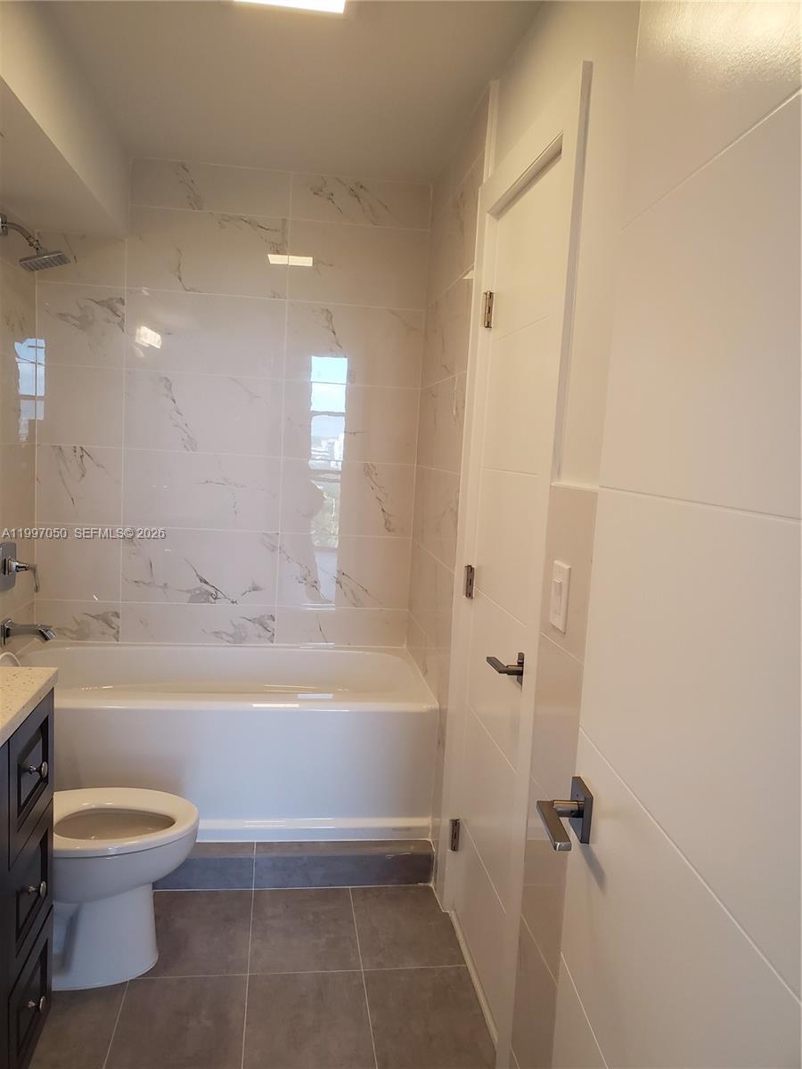 13499 Biscayne Blvd #1105, North Miami FL 33181