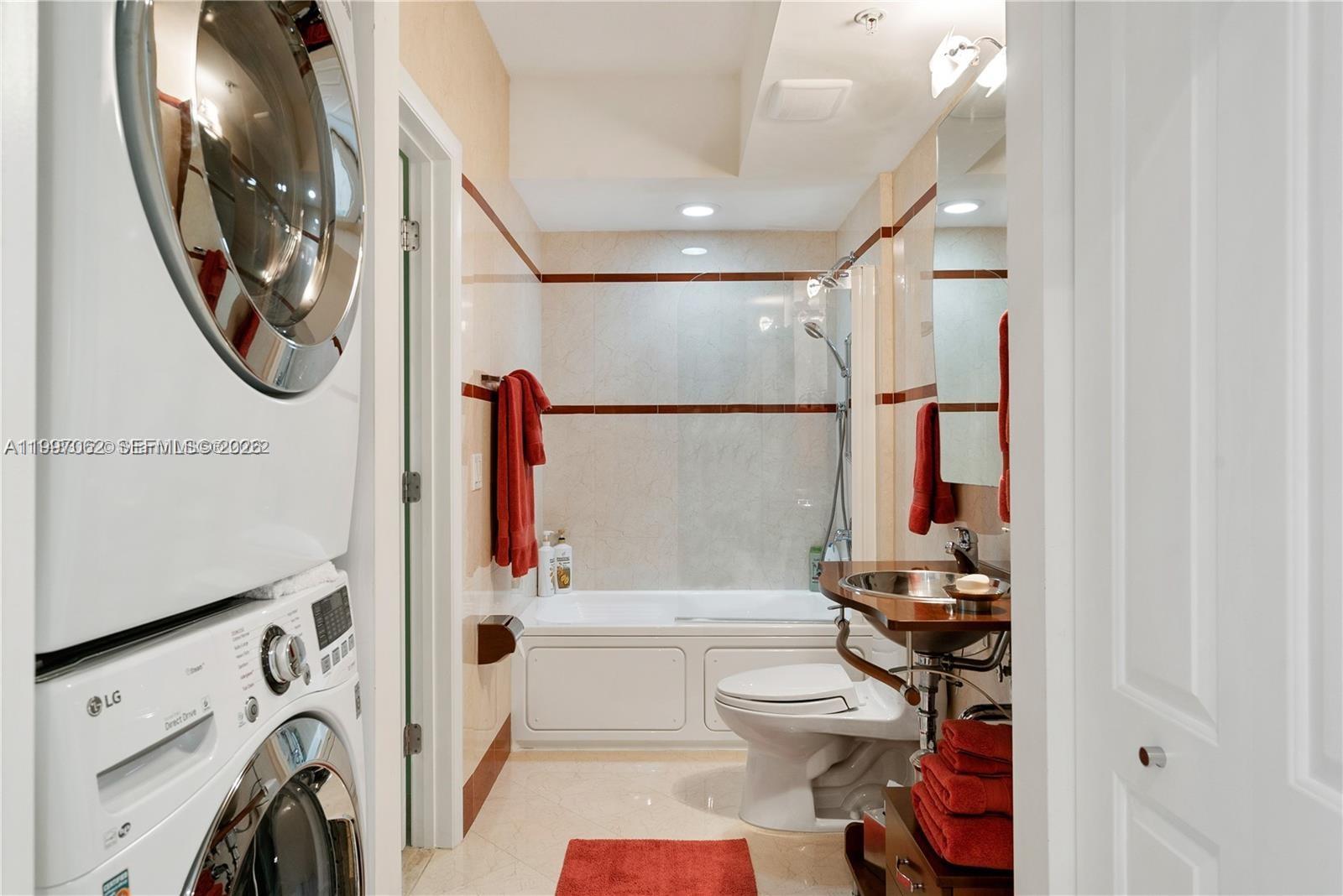 110 Washington Ave #2319, Miami Beach FL 33139