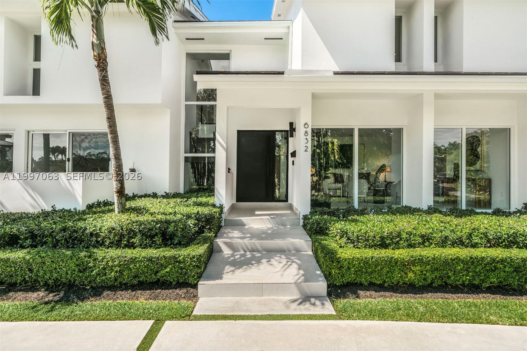6832 Sunrise Ct #0, Coral Gables FL 33133