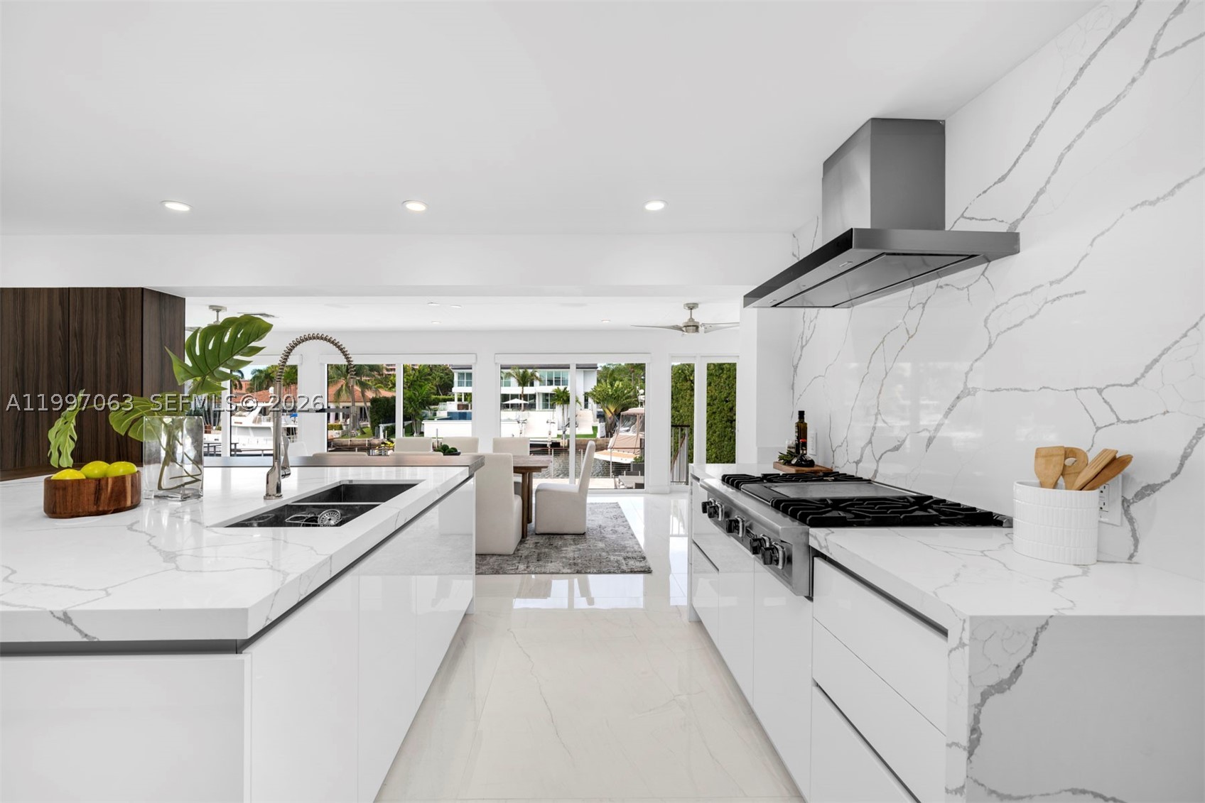 6832 Sunrise Ct #0, Coral Gables FL 33133