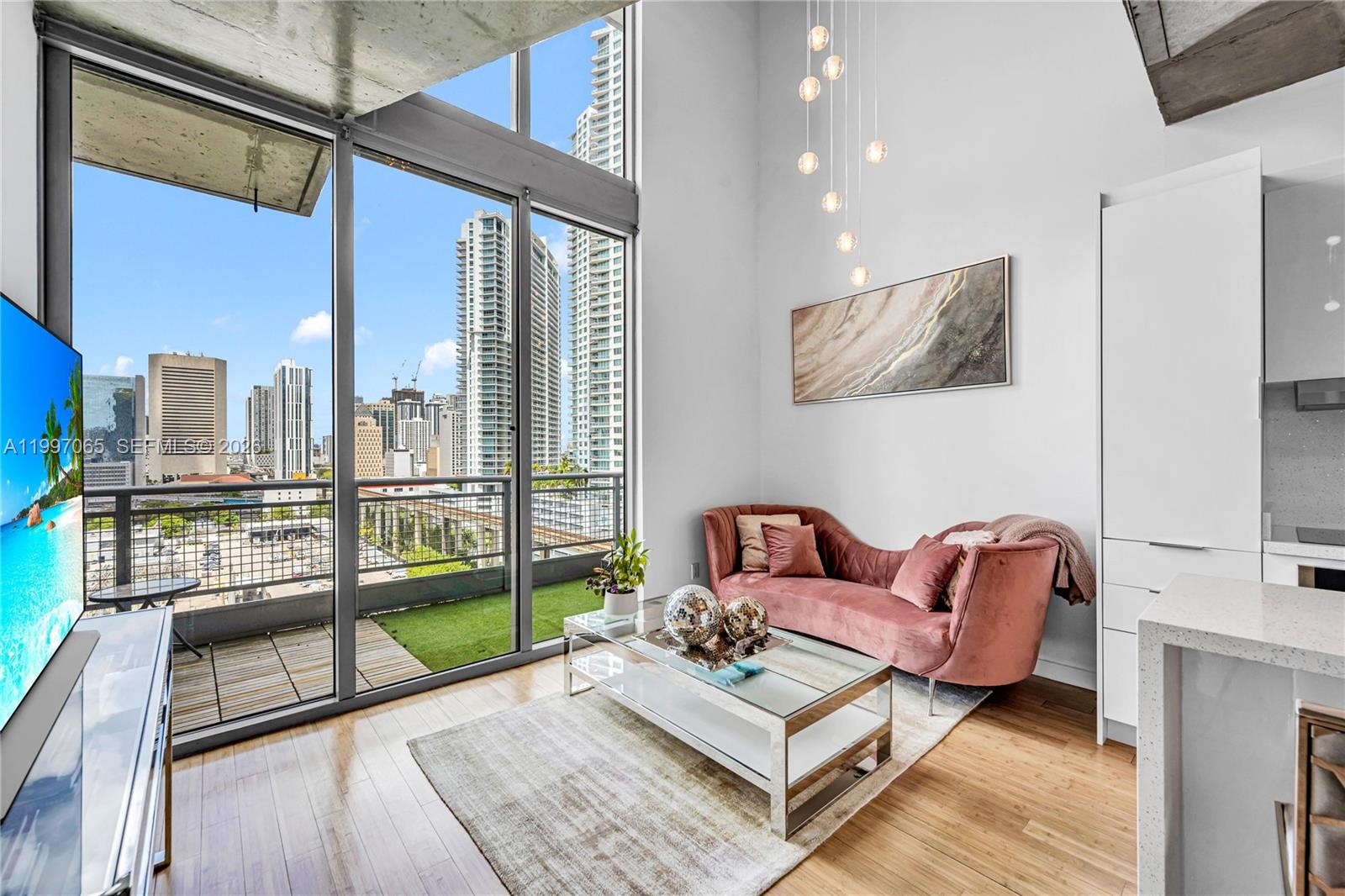 690 SW 1st Ct #1709, Miami FL 33130