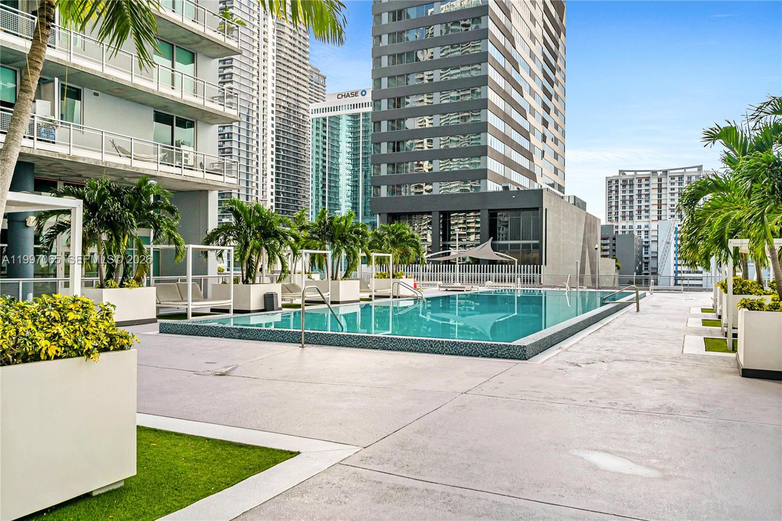 690 SW 1st Ct #1709, Miami FL 33130