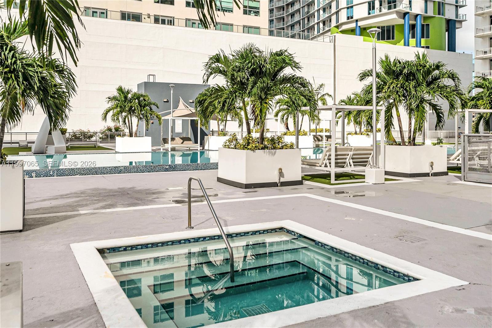 690 SW 1st Ct #1709, Miami FL 33130