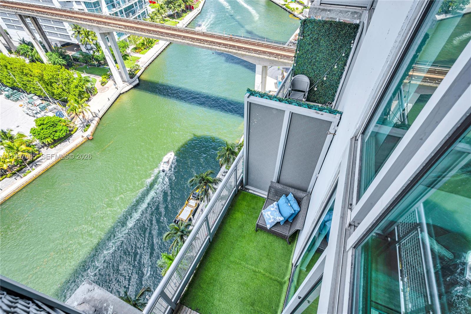 690 SW 1st Ct #1709, Miami FL 33130