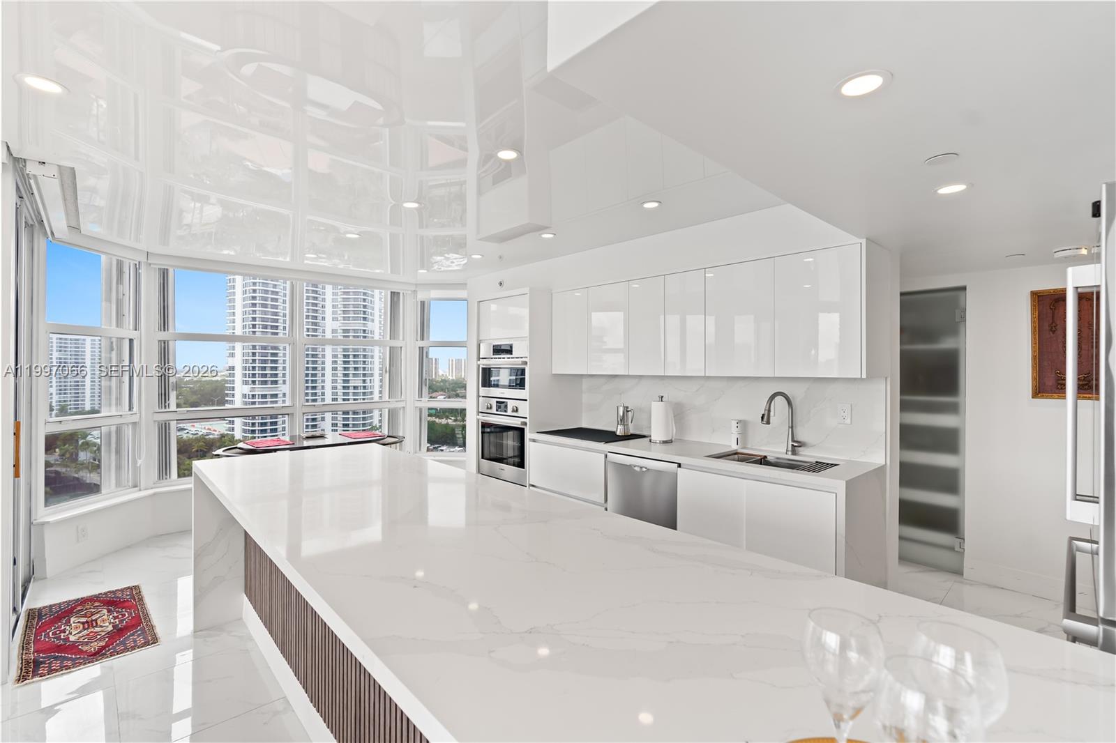 19101 NE 36th Ct #1605, Aventura FL 33180