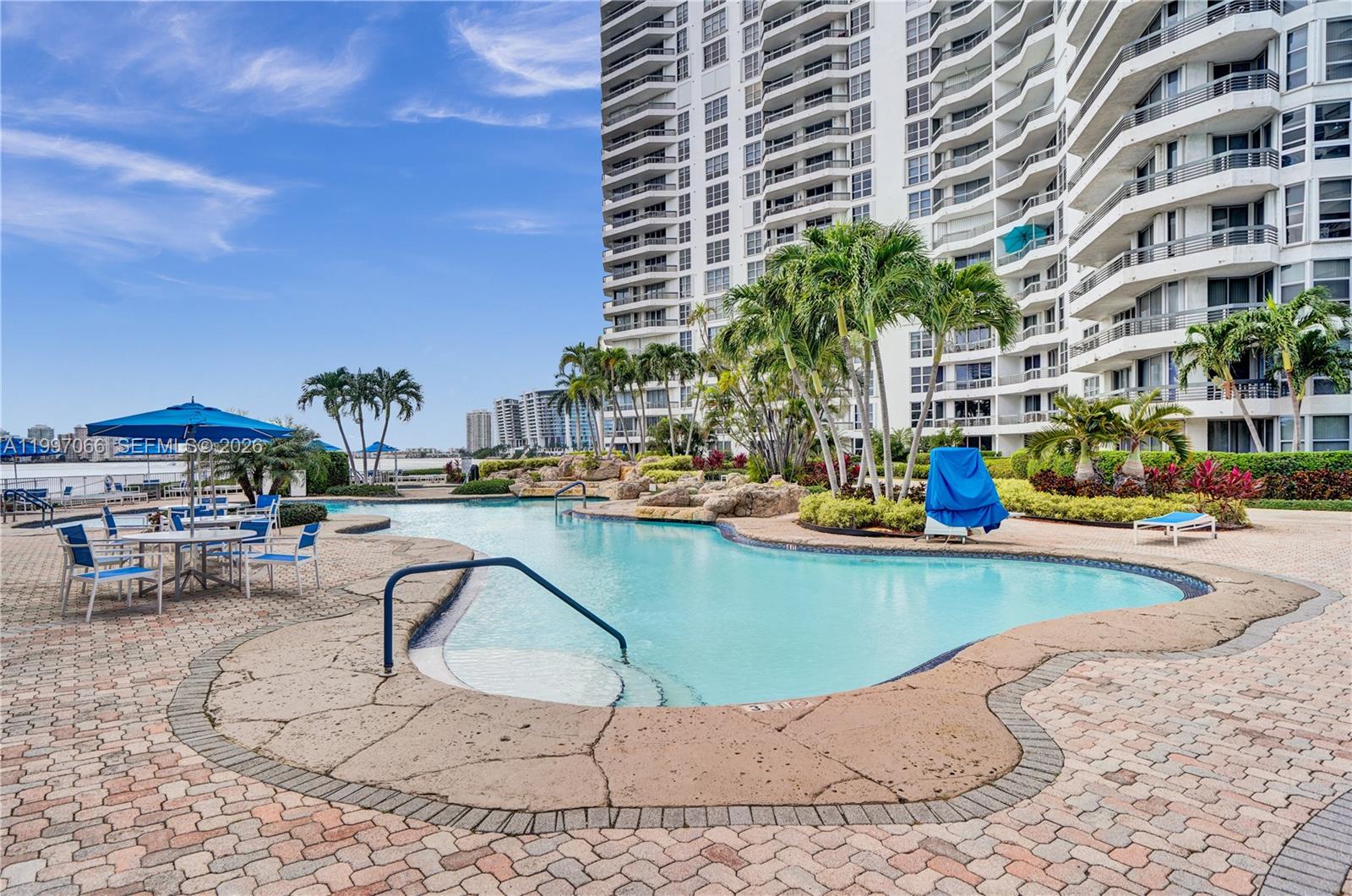 19101 NE 36th Ct #1605, Aventura FL 33180