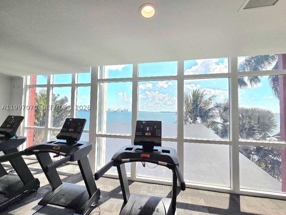 1155 Brickell Bay Dr #2006, Miami FL 33131