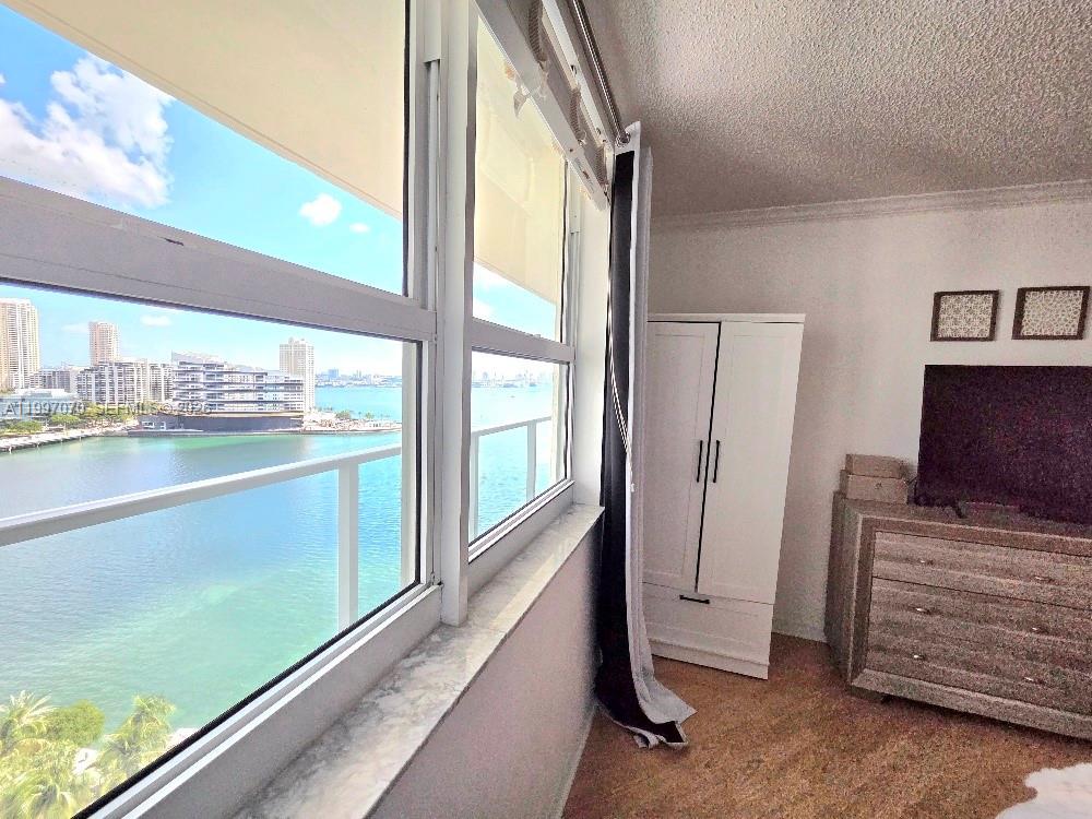 1155 Brickell Bay Dr #2006, Miami FL 33131