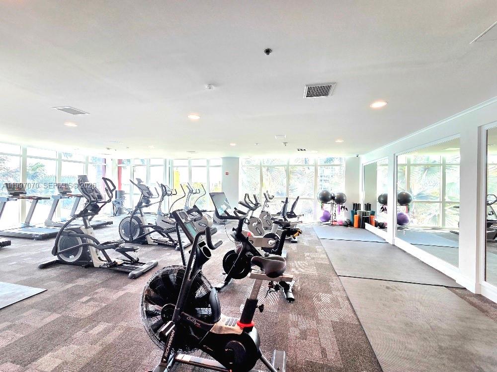 1155 Brickell Bay Dr #2006, Miami FL 33131
