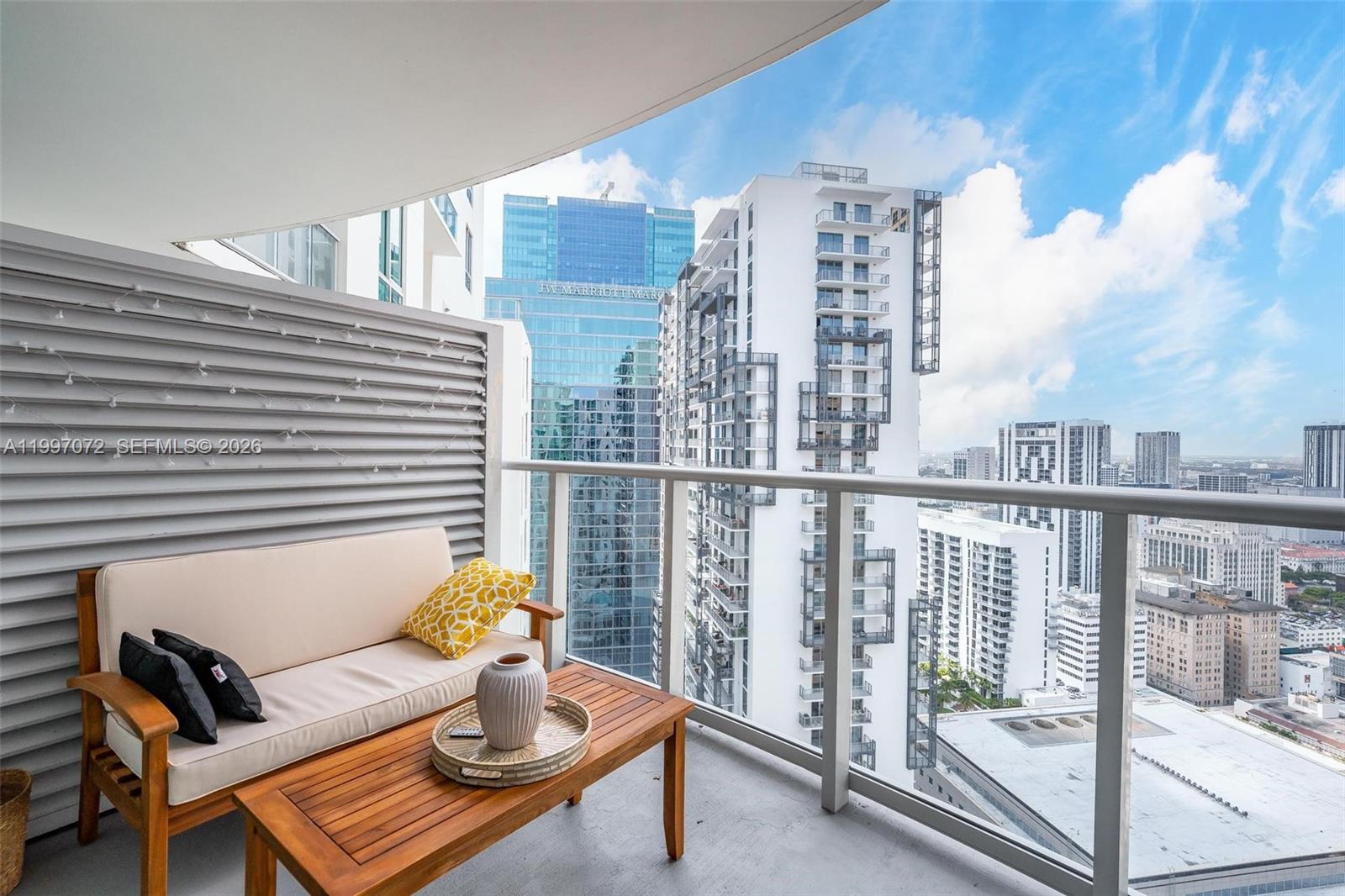 300 S Biscayne Blvd #T-3607, Miami FL 33131