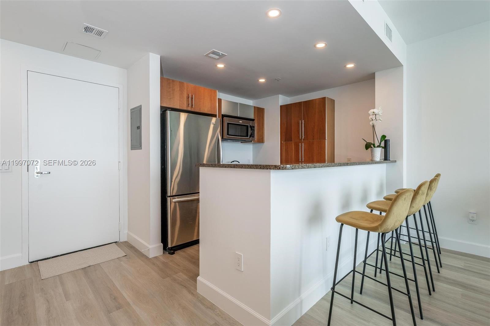 300 S Biscayne Blvd #T-3607, Miami FL 33131