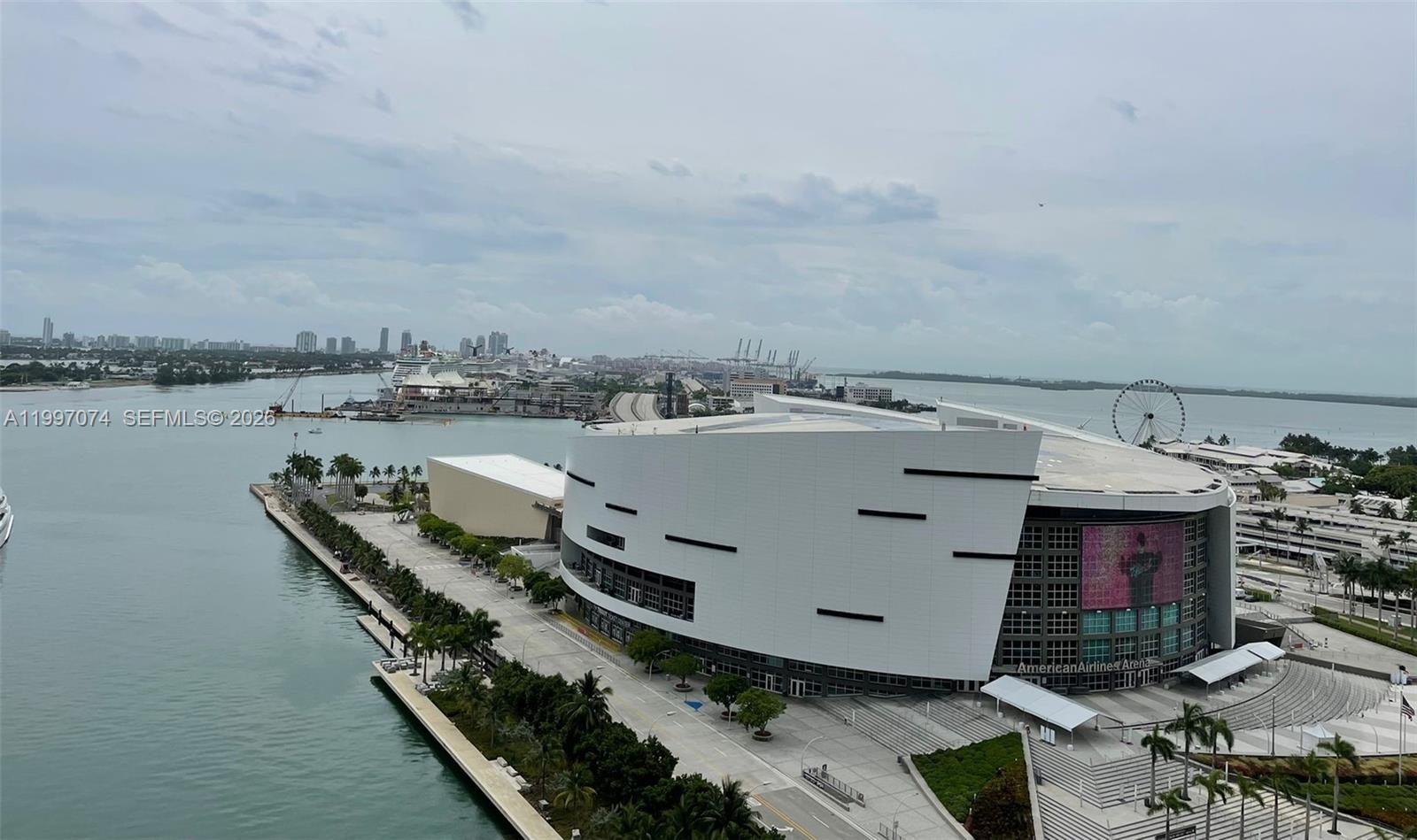 888 Biscayne Blvd #1810, Miami FL 33132