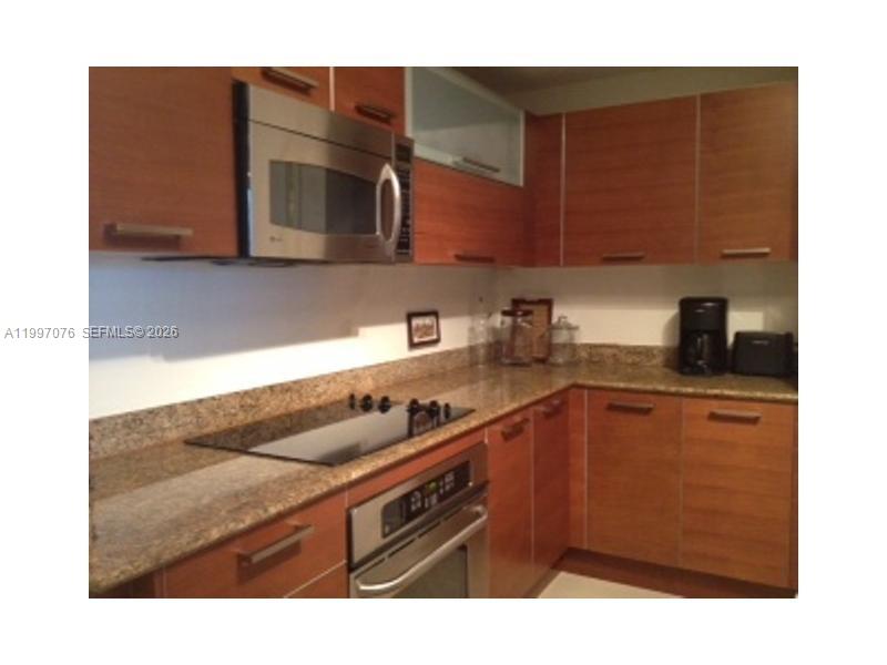 3330 NE 190th St #1615, Aventura FL 33180