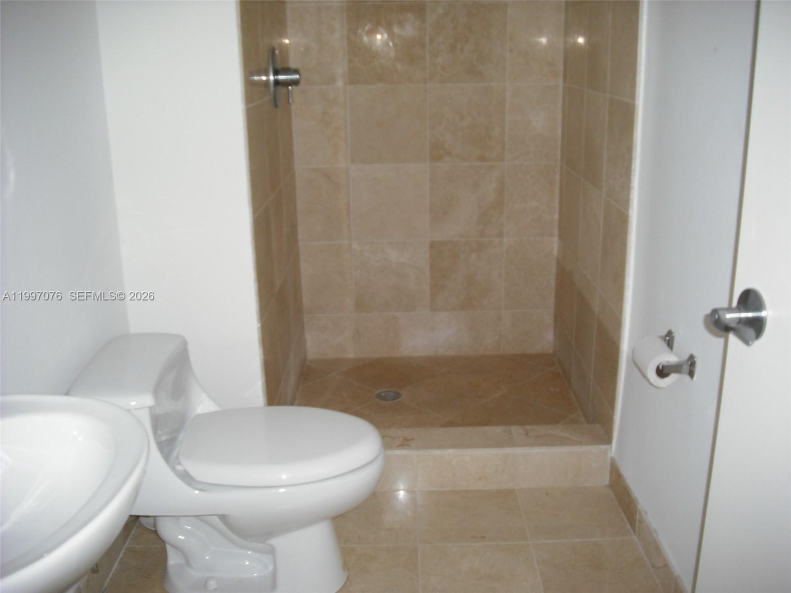 3330 NE 190th St #1615, Aventura FL 33180