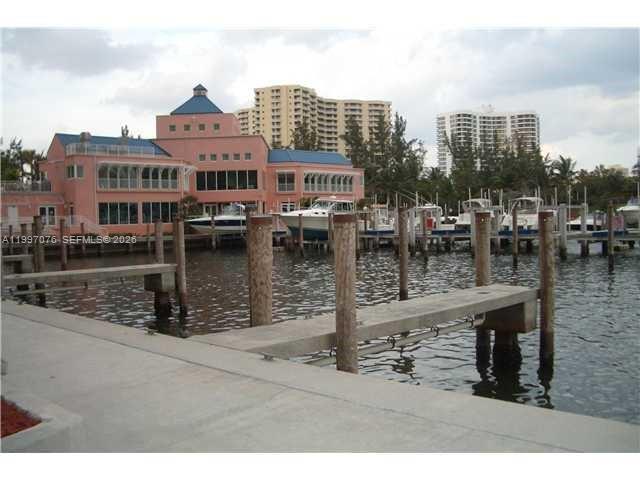 3330 NE 190th St #1615, Aventura FL 33180