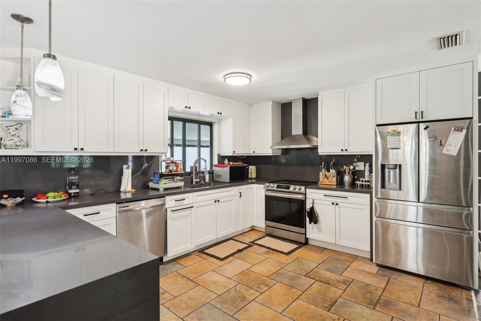 314 NE 85th St, El Portal FL 33138