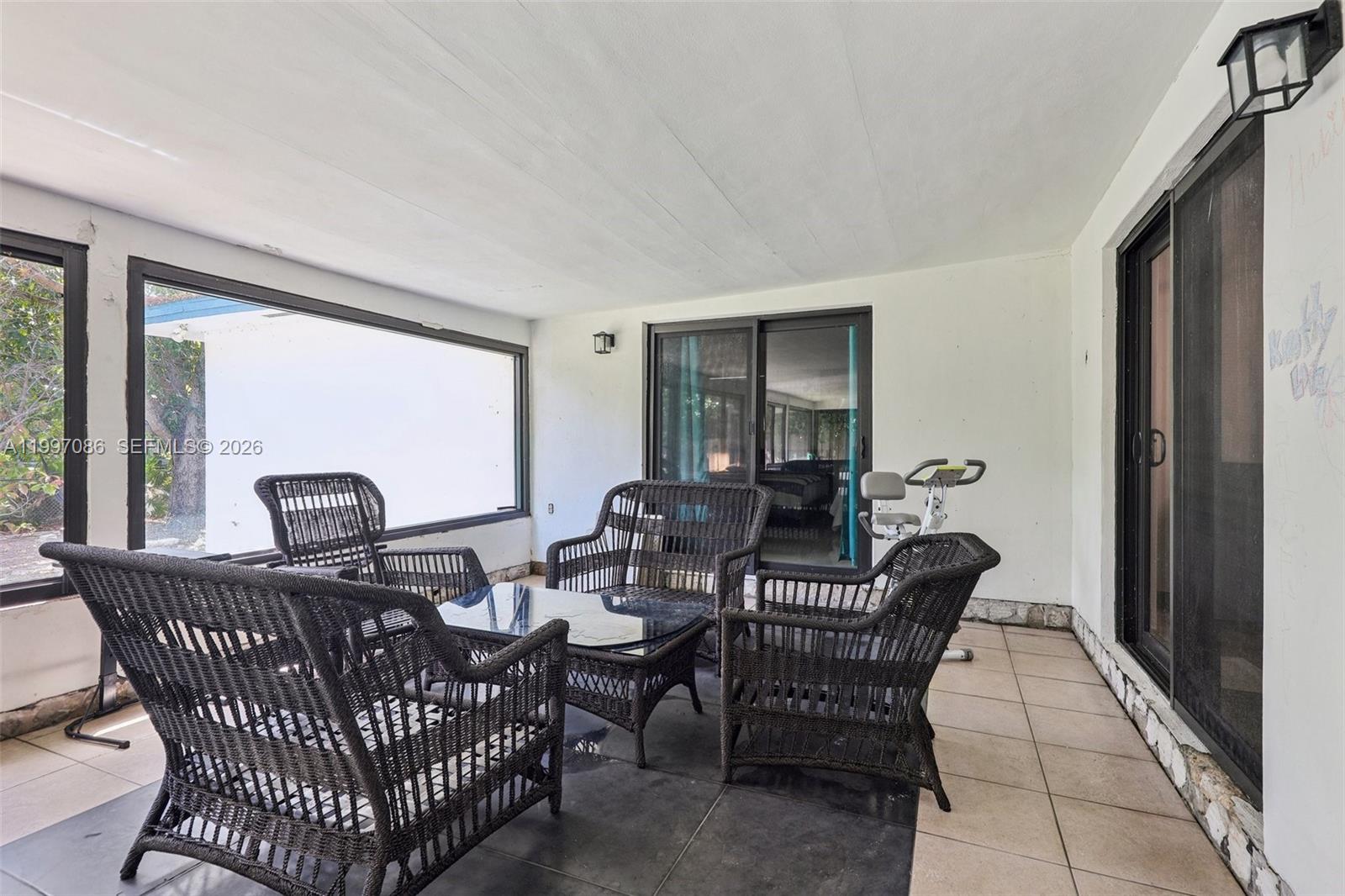 314 NE 85th St, El Portal FL 33138