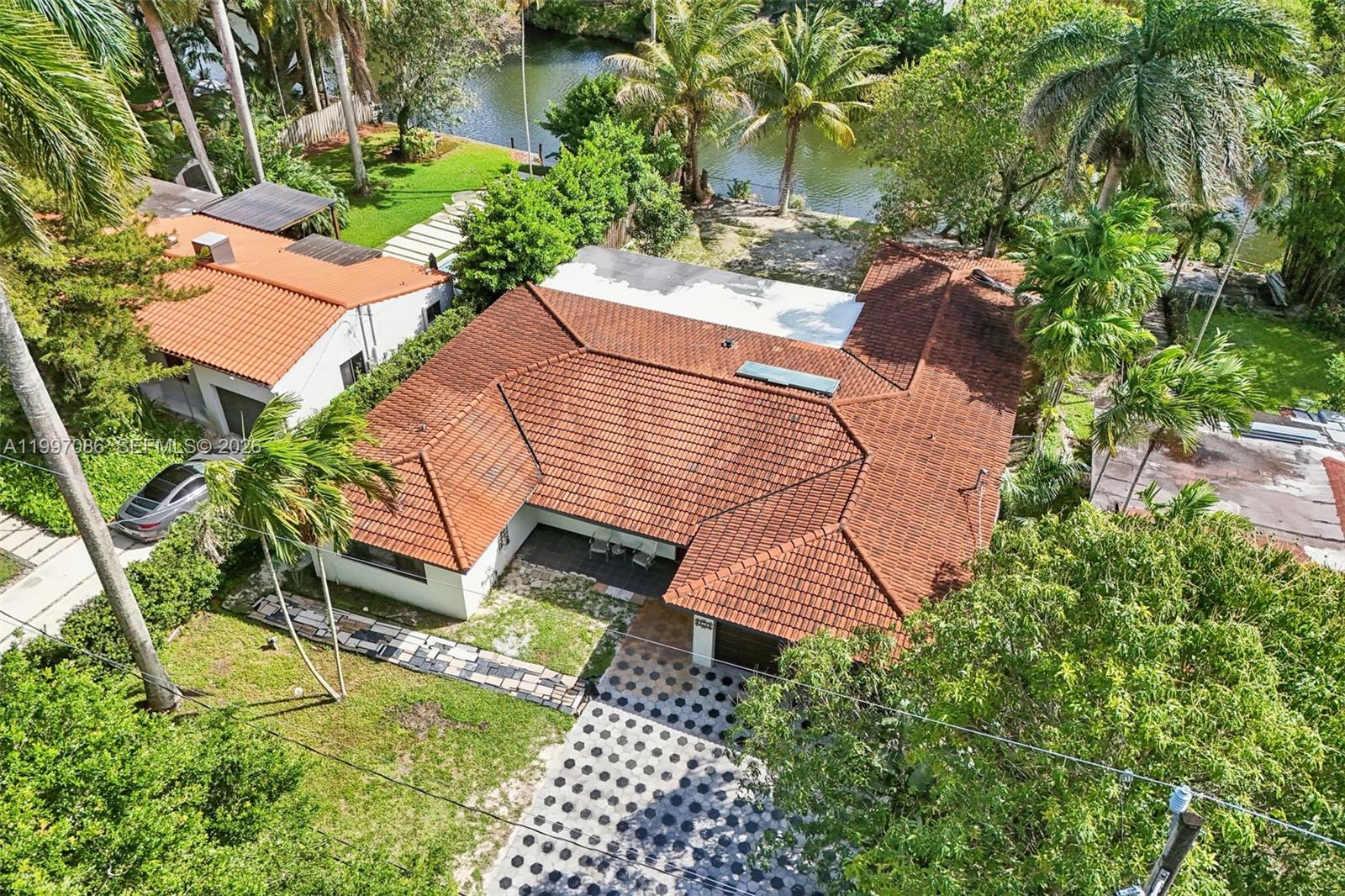 314 NE 85th St, El Portal FL 33138