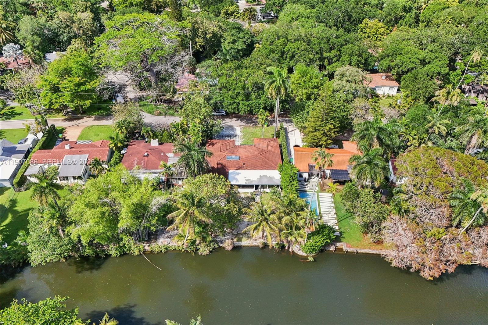 314 NE 85th St, El Portal FL 33138
