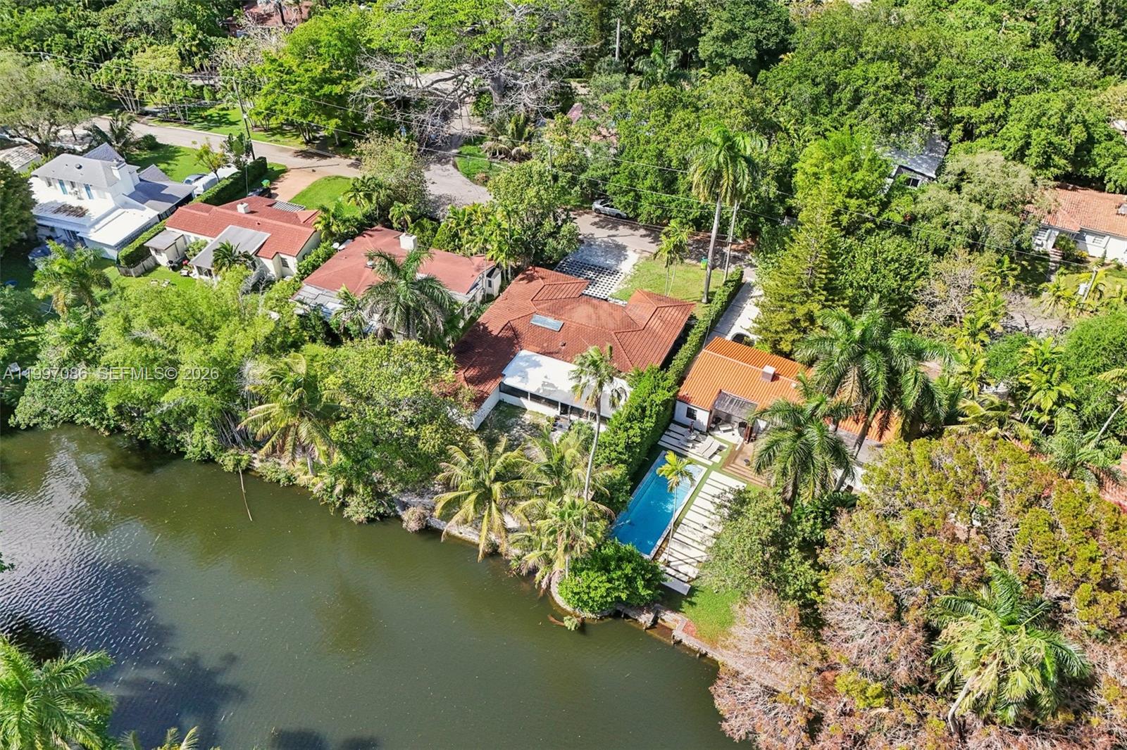 314 NE 85th St, El Portal FL 33138