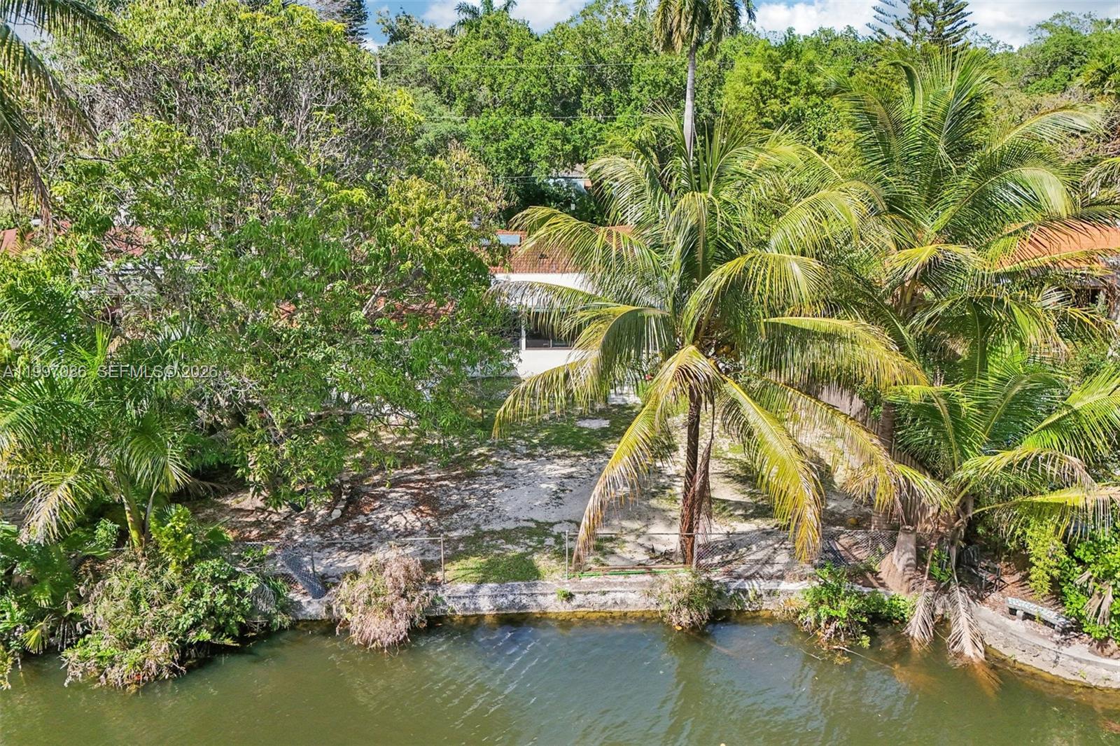 314 NE 85th St, El Portal FL 33138